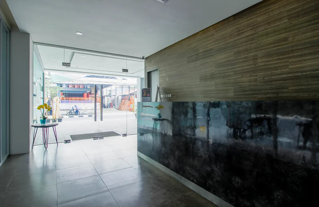 Reddoorz Plus Near Tebet-1